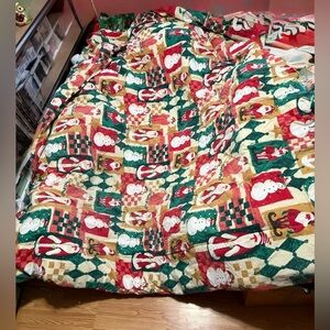 VTG. CHRISTMAS COMFORTER Queen size 100% Cotton Made In USA, Santa & Snowman